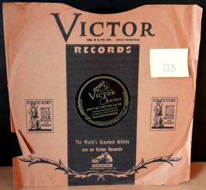 lot 123 image: Benny Goodman - One OClock Jump  Dont Be That Way - Victor 78 Record 25792 $$$ CHECK COMPS