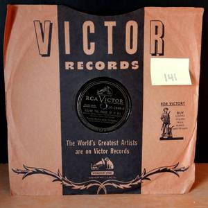 lot 141 image: FREDDY MARTIN-I Love An Old Fashioned Song (1946) RCA VICTOR 10 78 RPM