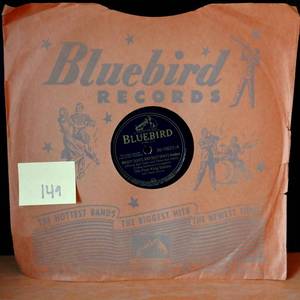 lot 149 image: The Four King Sisters  Pop 78 RPM Bluebird Mairzy Doats  Its Love-Love-Love