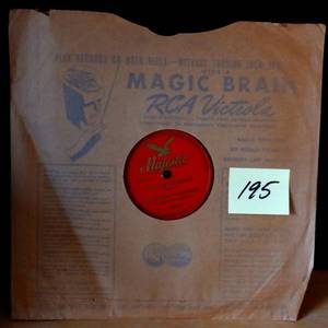 lot 195 image: 1942 -Eddy Howard Trio On the Avenue  Kate 78 Majestic