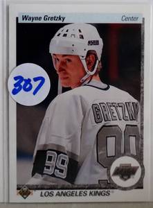 lot 307 image: 90-91 Upper Deck WAYNE GRETZKY #62 Los Angeles Kings Mint