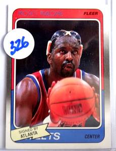 lot 326 image: 1988 Fleer Basketball Moses Malone #118 Atlanta Hawks NICE CARD