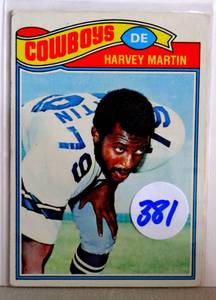 lot 381 image: 1977 TOPPS #427 HARVEY MARTIN Dallas Cowboys  - HM10