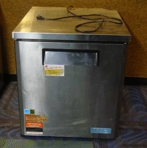 lot 41 image: M3 Turbo Air Model MUF-28 6.97 Cu.Ft Undercounter Stainless Steel Freezer