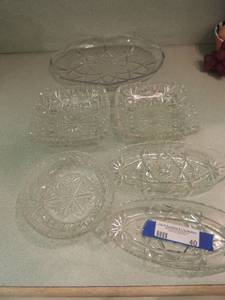 lot 40 image: Star of David square bowls 2 corn on the cob dishes and candy dish