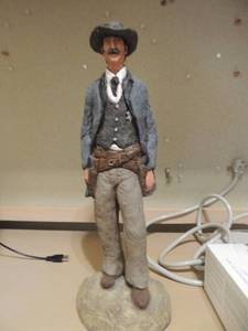 lot 22 image: Original Daniel Monfort Cowboy sculpture madein Colorado 16x5