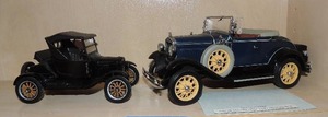 lot 74 image: MODEL - 1931 FORD MODEL A    &   FORD MODEL T   BY NATIONAL MOTOR MUSEUM MINT