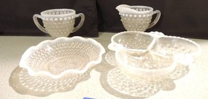 lot 96 image: Hobnob cream and sugar dish   3 tier divided plate and small bread plate