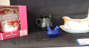 lot 104 image: Royal Albert England OLD ENGLISH ROSE Tea Cup Saucer set NIB,  small 2 blue Chicken on a basket,   RS germany gravy boat,  black finley creamer