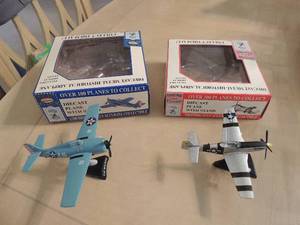 lot 14 image: F4F wildcat F-15 by Die Cast 4x4.5 P-51D Mustang Jet bt sie cast metal 4x5