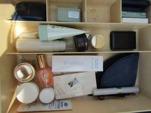 lot 220 image: Divided organizer full of makeup