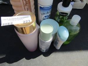 lot 222 image: Estee Lauder hydrating lotion, cream cleanser shower gel and clarifying lotion