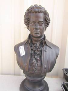 lot 229 image: Ceramic BEETHOVEN Statue 16x10