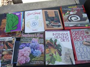 lot 258 image: Cookbook lot- Dallas Cowboy families, George Foreman, Intensive Healing etc.