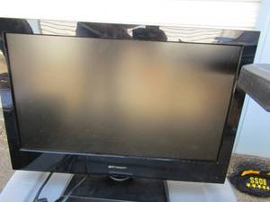 lot 271 image: Emerson 19 flat screen TV