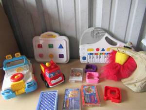 lot 155 image: Tub of toys all need batteries play school piano, chicco jeep baby sights and sounds