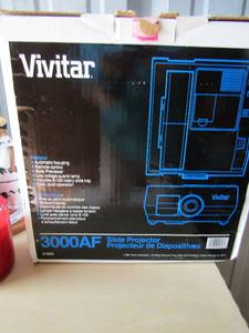 lot 313 image: Vivitar slide projector 3000 in box