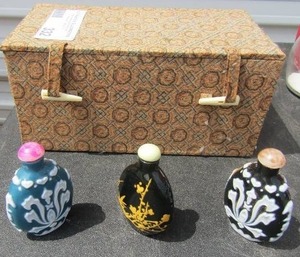 lot 332 image: DECRATIVE BOTTLES (3)  &  CHINESE KNEELING WARRIOR in a Box