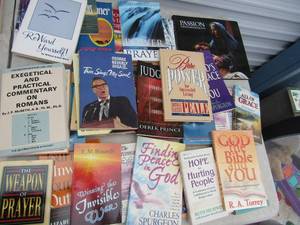 lot 351 image: Book lot- Help for hurting people, Gods faithfulness,  to mend broken lives Then sings my soul and more