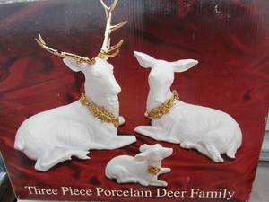 lot 364 image: 3 piece porcelain deer family with gold trim