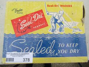 lot 378 image: Super 20-SEAL DRI WADERS   BROWN  MEDIUM  IN BOX