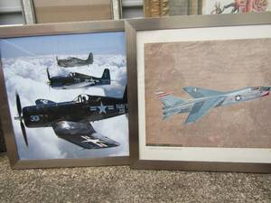 lot 407 image: 22x18 inflight photo VF53 USS Essex and F8U-I Crusader day fighter inflight photo