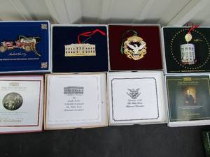 lot 200 image: 5  White House Christmas Ornaments 1998, 2016, 2018, SOUTH PORTICO, 2017(GEORGE BUSH PRESIDENTAL CENTER)