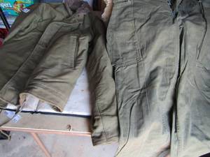 lot 427 image: Navy dept. contract NX5X 7021 size 36 and navy cargo pants size small