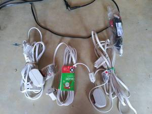 lot 256 image: EXTENTION CORDS (446)
