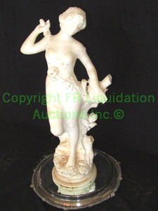 lot 18 image: Solid marble Roman theme elegant lady statue on mirrored plateau, 26 tall