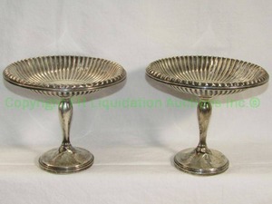 lot 35 image: Sterling silver pedestal compote candy nut dish set, marked