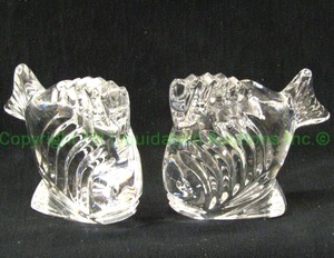 lot 42 image: Waterford crystal angel fish paper weights