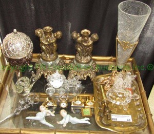 lot 48 image: Assorted collectibles as shown including Shannon crystal wedding horse drawn coach plus