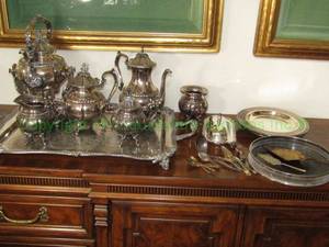 lot 82 image: Assorted silver plate serving ware as shown