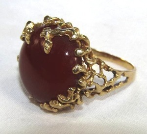 lot 411 image: 14K Carnelian ring with Branch Motif Mounting. Marked 14K 7.75