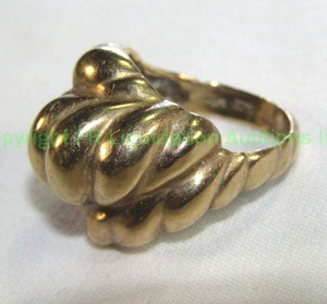 lot 420 image: 10K Dome Ring. Marked 10K Size 6.5