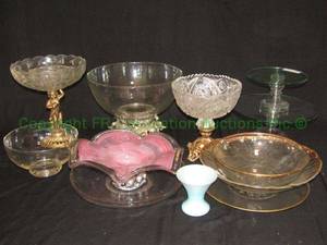 lot 100 image: Assorted glass serving ware as shown