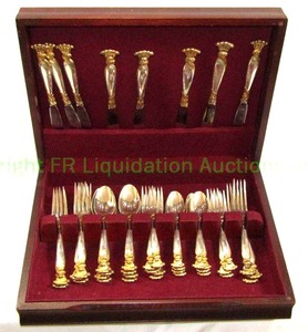 lot 117 image: Sterling silver Romance of the sea by Wallace utensil ware in display box (Bid is times the quantity of 40)