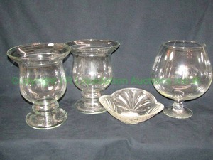 lot 115 image: Paul Revere crystal vases and more as shown