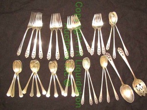 lot 118 image: Sterling silver Gorham and International utensils (Bid is times the quantity of 36)