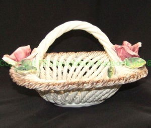 lot 148 image: Antique Capodimonte blanc de chine or cream ware ceramic basket weave bowl, made in Italy, 5 tall x 7 wide