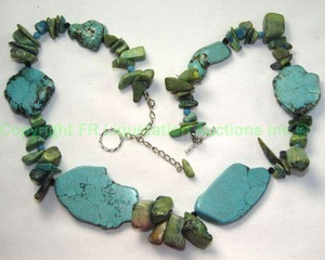 lot 552 image: Sterling Silver Green and Blue Turquoise Necklace. 20L Marked 925