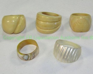 lot 562 image: Ring Selection - 3 Bone Rings, 2 Mother Of Pearl Sizes range from 6 to 8