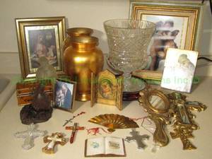 lot 156 image: Assorted religious theme items including Italian Florentine triptych, crosses plus as shown