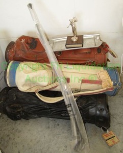 lot 175 image: Vintage golf bags, Callaway golf club and more as shown