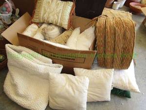 lot 195 image: Assorted throw pillows. bolster pillow, pillow forms and cushions