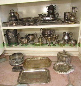 lot 263 image: Assorted EPNS silver plate serving ware including seltzerwine bottle holder, stacking tea service, inkwell set plus as shown