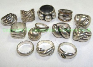 lot 789 image: James Avery dome ring, Seta 925 and 18K gold plate accent ring and sterling silver ring grouping. All marked.
