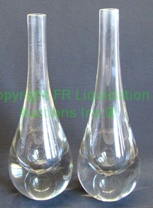 lot 317 image: Crystal tear drop pencilnarrow neck bud vases with bulbous bases, matched set, 9 tall