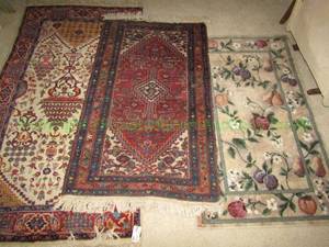 lot 298 image: Rugs including two hand loomed Persian Kermans rugs and JC Penny Sculptured rug